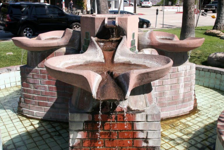 Bedpan Fountain – Silverlake, California